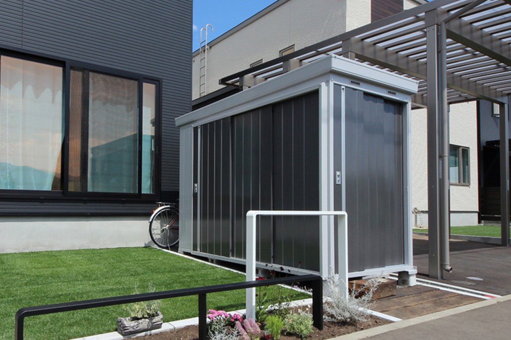 イナバ物置　ネクスタ（中型物置）